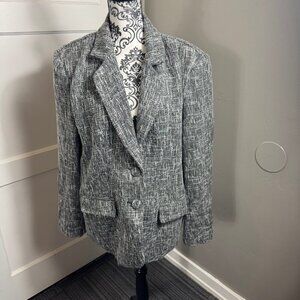 Elegant Women's Black and White Tweed Blazer